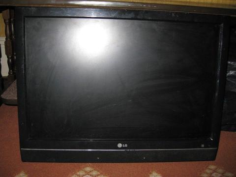 Lg 22 inches tv with remote