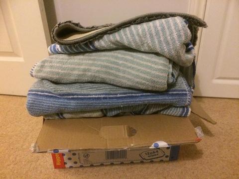 Free box of towels&a bath mat