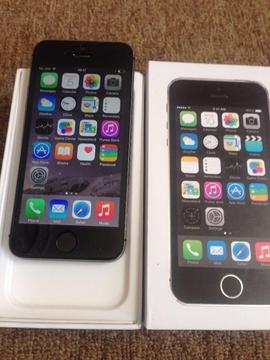 Apple iPhone 5s 64gb Space Grey UNLOCKED
