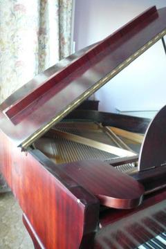 Ascherberg Perzina baby grand piano, padded cover and piano stool