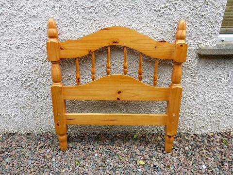 SINGLE PINE BED HEADBOARD AND FOOTBOARD ONLY