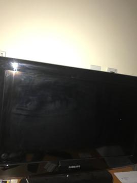 32” Samsung HD TV