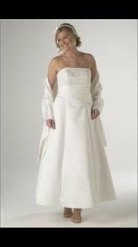 BARGAIN. ROMANS ORIGINALS WEDDING DRESS ONLY £25