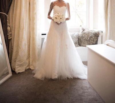 Size 6 ivory wedding dress
