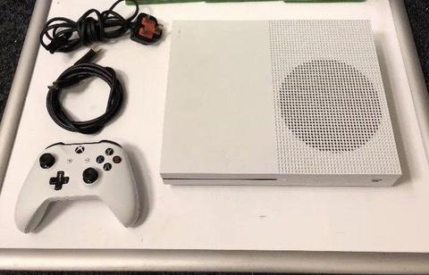 Xbox One S 1TB White Console & Controller