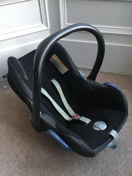 Isofix Base, Maxi Cosi car seat and Graco toddler car seat