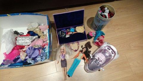 Barbie/Bratz style Dolls + Accessories