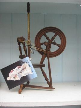 COLLECTIBLE SMALL WOODEN 'SPINNING WHEEL'. MOVING PARTS. VIEWING/DELIVERY AVAILABLE