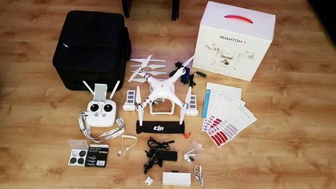 DJI Phantom 3 Advance Complete Outfit Ready to Go