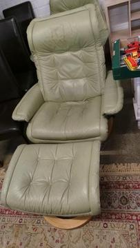 Ekornes Stressless Leather Reclining & Rotating Armchair & Footstool Green