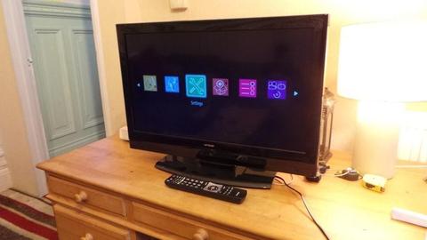 Linsar LED TV 26" and remote,Excellent Condition,Can Deliver Local