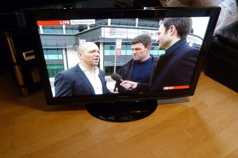 Panasonic 42 inch HD TV with built in Freeview and 3x HDMI sockets