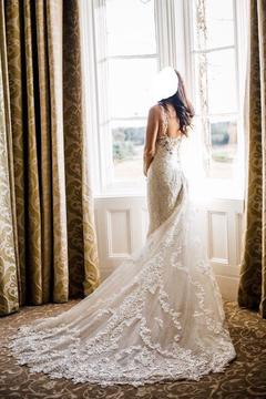 Martina Liana stunning Ivory wedding dress size 12-14