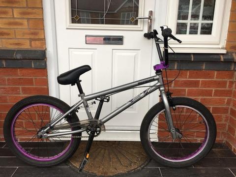BARGAIN. MONGOOSE R70 BMX BIKE IN EXCELLENT CONDITION £85 ono