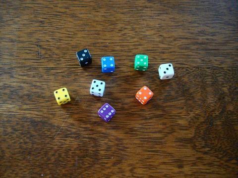 SET OF 8 MINI DICE D6 (7mm) opaque Plastic dice (Mixed Colours)- New - UK Seller