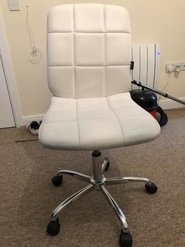 Staples - Cream/ white leather look desk chair