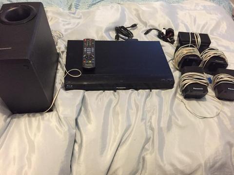 PANASONIC SURROUND SOUND BLU RAY PLAYER