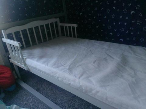 Toddler mattress 140x70cm like new