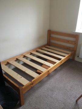 Free to collector Pine single bed frame