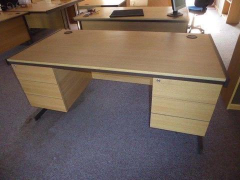 Lee and Plumpton Astral Euro Desk