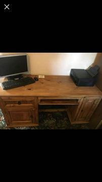 Solid wood computer desk