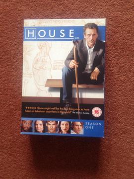 HOUSE DVDs COMPLETE SET SEASON 1