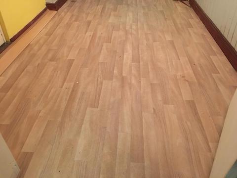 Laminated floor-free to collect