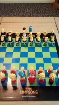 Simpsons 3-d chess set excellant condition