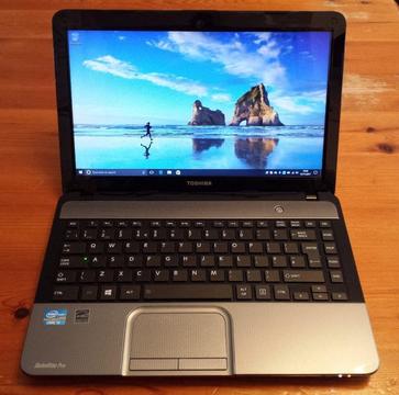 Toshiba Intel i3 notebook laptop computer excllent condition
