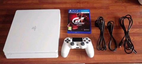 PLAYSTATION 4 PS4 SLIM 500GB, WITH CONTROLLER AND GAME, AS NEW