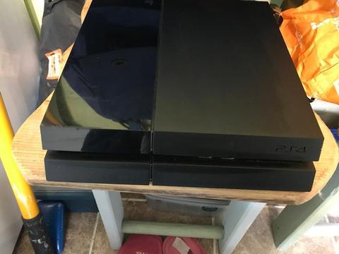 PS4 perfect working order 5 games