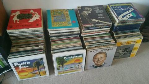 Huge collection Records Vinyls OVER 800 - MUST GO BEFORE SATURDAY 17.02