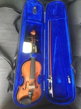Violin 1/4 excellent condition