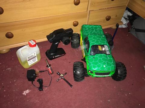 Brand new Rc car been used 3 times swap