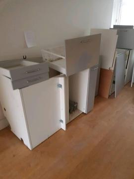 FOR FREE DISMOUNTED IKEA KITCHEN WITH SOLID WOOD WORKTOP