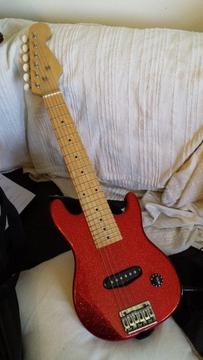 Mini / junior /child's electric guitar beautiful red good condition