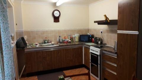 kitchen cupboards and worktop, ideal for garage etc