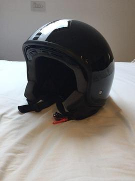 SCOOTER/MOTORCYCLE HELMET SIZE XL – BRAND NEW