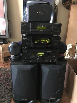 Technics retro Surround Sound hifi system with speakers and remote