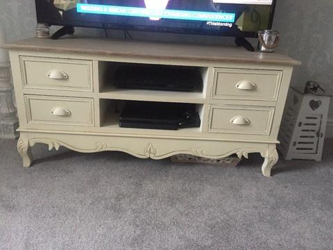 Baytree interiors tv stand with match side table