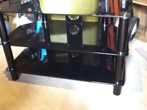 Black glass to corner table stand