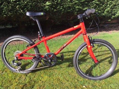 Frog 55 kids bike, beautiful condition, lightly used, in perfect working order!