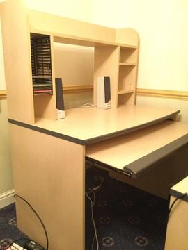 Immaculate Desk for bedroom/loundge/office