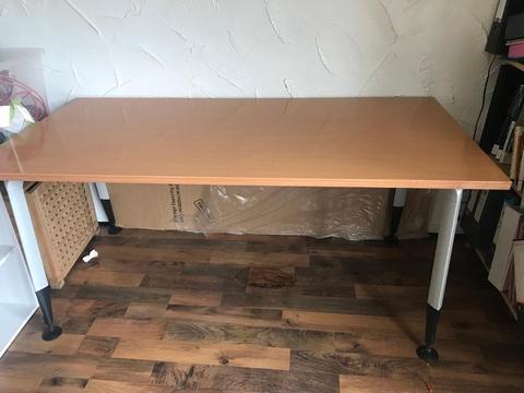 Large desk £20