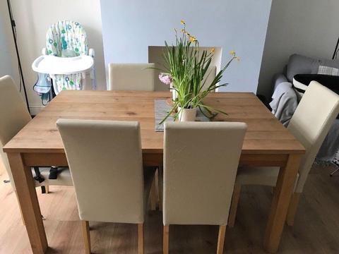 Oak look dining table and 6 chairs