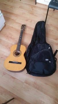 GUITAR HERALD MODEL HL 3/4 PK GOOD CONDITION AND FULLY WORKING plus case