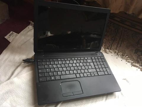 Toshiba laptop lighting but screen cracked without charger £30