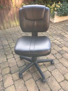 Leather look office chair without arms. Excellent condition