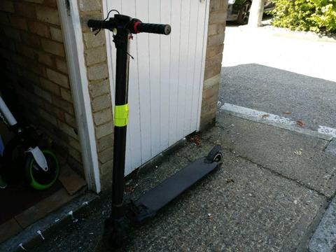 Electric scooter to fix