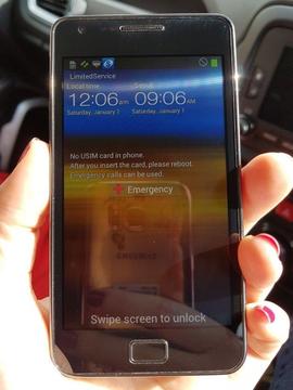 Samsung Galaxy S2 UNLOCKED 16GB Smartphone in Perfect Working Order